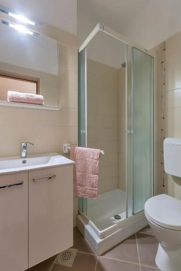 Apartmani Istra Nikolic 8 Fazana 0*,  Croatia