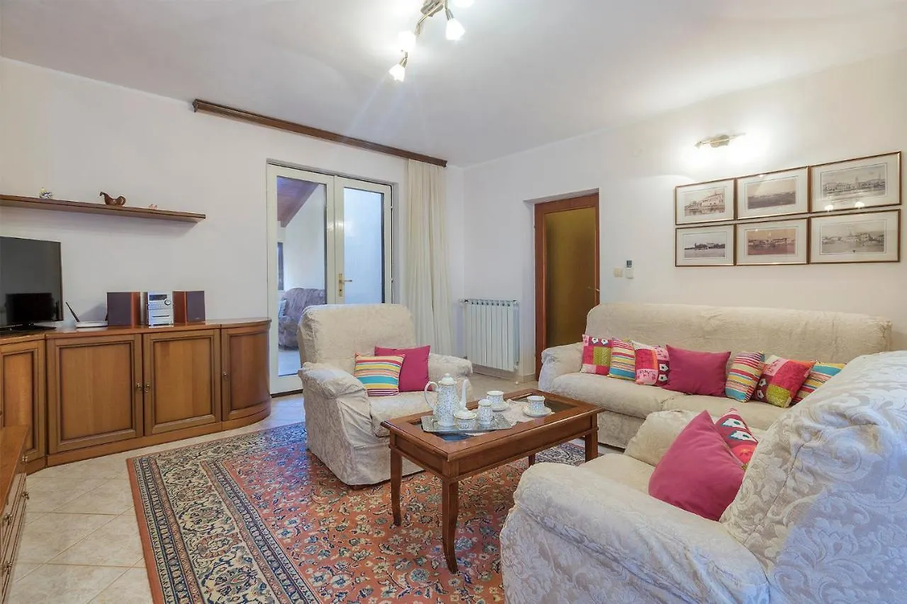 Apartment Apartmani Istra Nikolic 8 Fazana