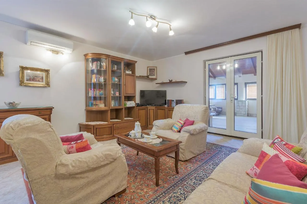Apartment Apartmani Istra Nikolic 8 Fazana